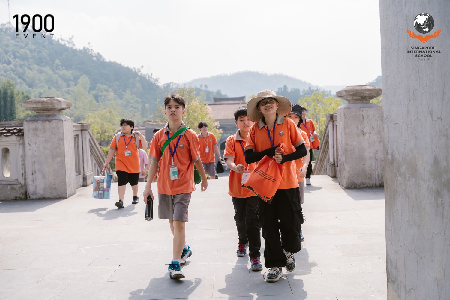 imgi_403_MT08153