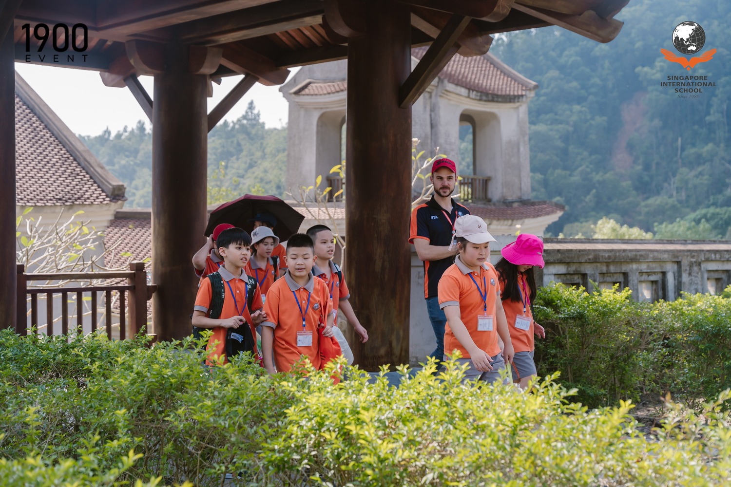 imgi_405_MT08189