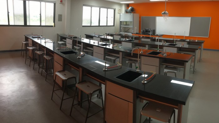 Science Lab Room - Science Laboratory